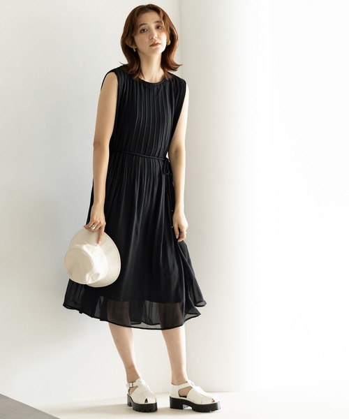 GeeRA(ジーラ)の「プリーツフレアーワンピース(ワンピース・レディース・パープル/カーキ/ブラック/ブルー・LARGE/X-LARGE/MEDIUM)」の20枚目の写真