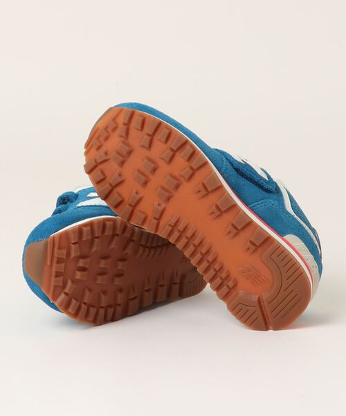 NEW BALANCE(ニューバランス)の「PV574(スニーカー・キッズ・ブルー/イエロー/レッド・17.0cm/17.5cm/18.0cm/18.5cm/19.0cm/19.5cm/20.0cm/20.5cm/21.0cm/21.5cm)」の5枚目の写真