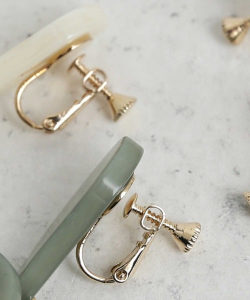 antiqua（アンティカ）の「天然石風フープイヤリング（イヤリング・レディース・ミント/ベージュ・FREE）」の10枚目の写真