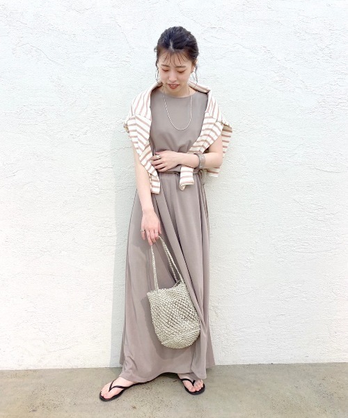 SHENERY（シーナリー）の「バックタックマキシワンピース（ワンピース・レディース・ブラック/グレー系その他・FREE）」の15枚目の写真