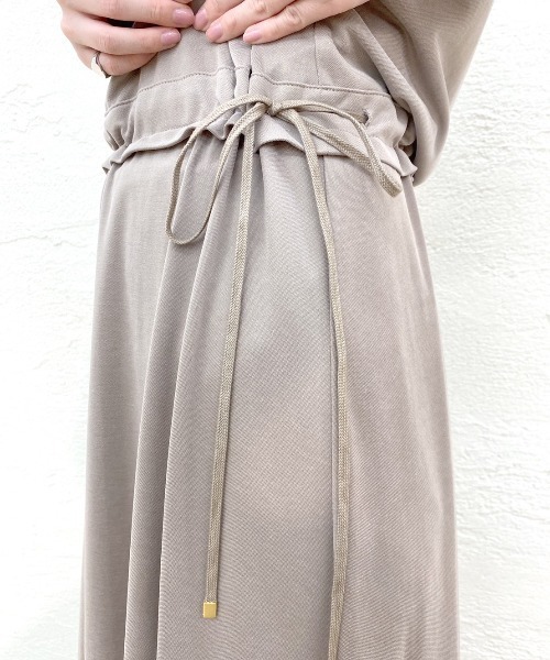 SHENERY（シーナリー）の「バックタックマキシワンピース（ワンピース・レディース・ブラック/グレー系その他・FREE）」の16枚目の写真