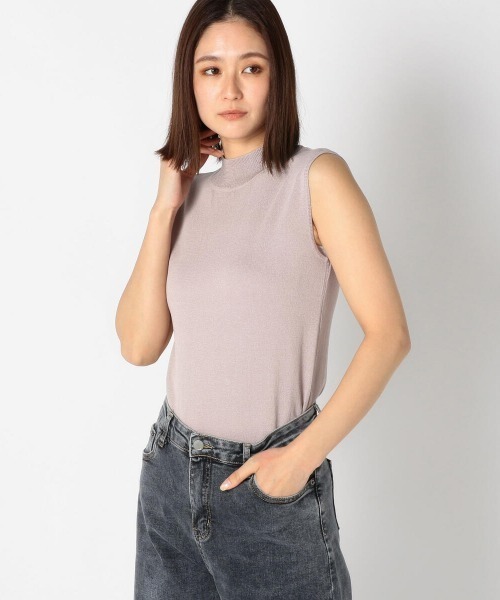 UNRELISH（アンレリッシュ）の「クールタッチノースリーブニット（ニット/セーター・レディース・ブラック/ホワイト/グレイッシュベージュ・MEDIUM）」の11枚目の写真