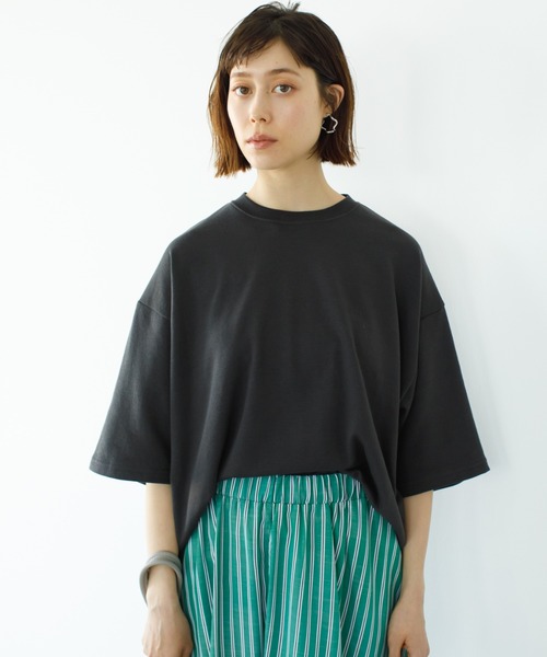 koe（コエ）の「ガーゼ裏毛クルーネック5分袖PO*（Tシャツ/カットソー・レディース・パープル/チャコールグレー/ブルー/グレイッシュベージュ・L/M）」の2枚目の写真