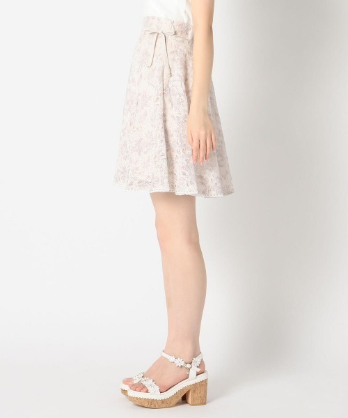 LODISPOTTO（ロディスポット）の「フルールレースフレアスカート（スカート・レディース・ホワイト/ベビーピンク・MEDIUM）」の3枚目の写真