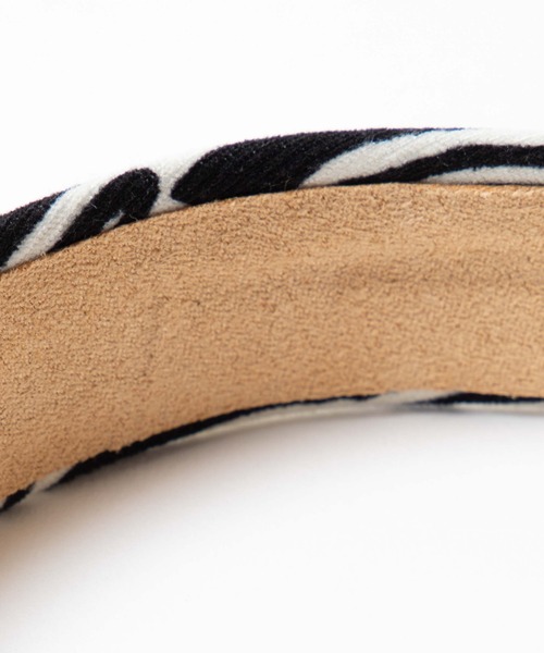 WEGO（ウィゴー）の「WEGO/ゼブラ柄ワイドカチューシャ（カチューシャ・レディース・ブラック/ブラウン/グレー・FREE）」の13枚目の写真