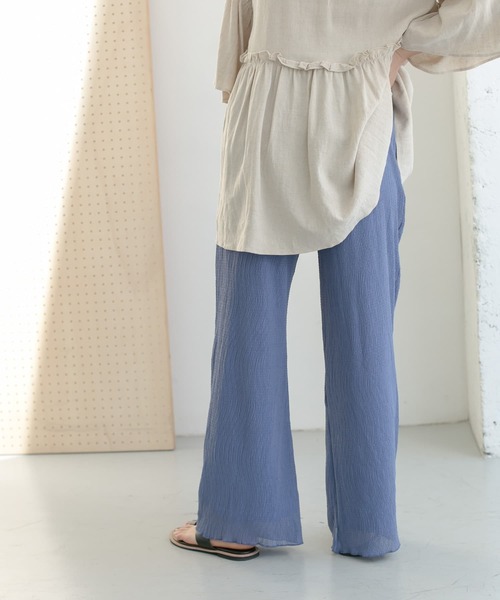 KBF(ケイビーエフ)の「UNEUNEイージーパンツ(その他パンツ・レディース・ブラック/ベージュ/ブルー・ONE)」の3枚目の写真