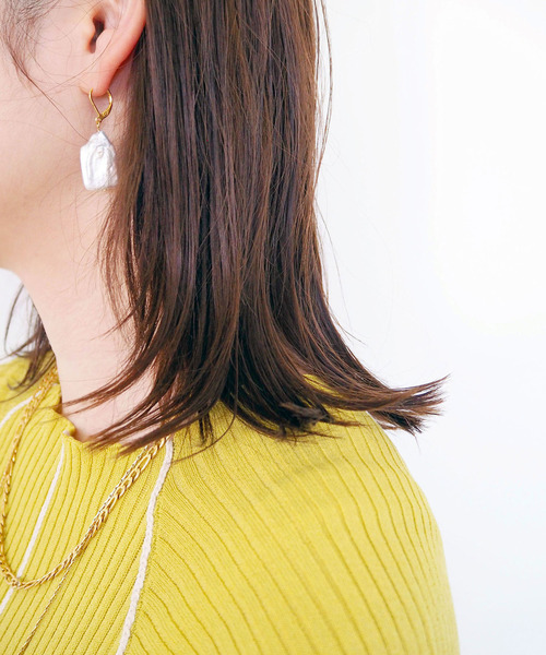 SOFFITTO(ソフィット)の「【Soffitto×&O】別注Square pearl ピアス(ゴールド)(ピアス(両耳用)・レディース・ゴールド・FREE)」の6枚目の写真