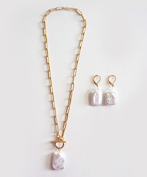 SOFFITTO(ソフィット)の「【Soffitto×&O】別注Square pearl ピアス(ゴールド)(ピアス(両耳用)・レディース・ゴールド・FREE)」の7枚目の写真