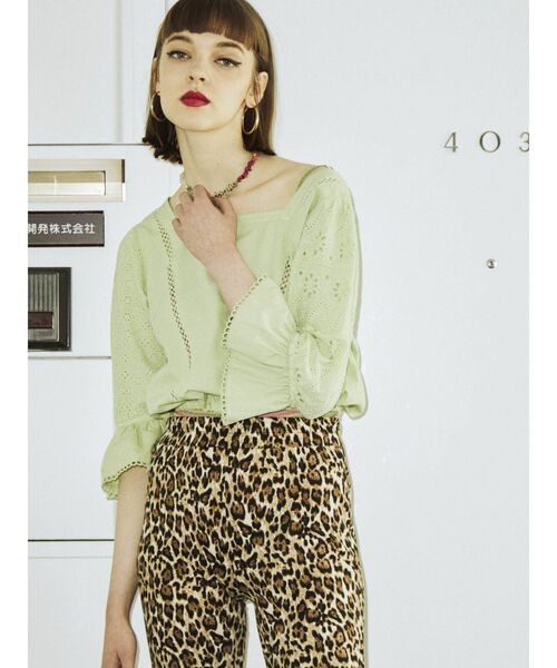 jouetie(ジュエティ)の「アシメレースブラウス(シャツ/ブラウス・レディース・オフホワイト/ブラック/グリーン/パープル・MEDIUM)」の1枚目の写真