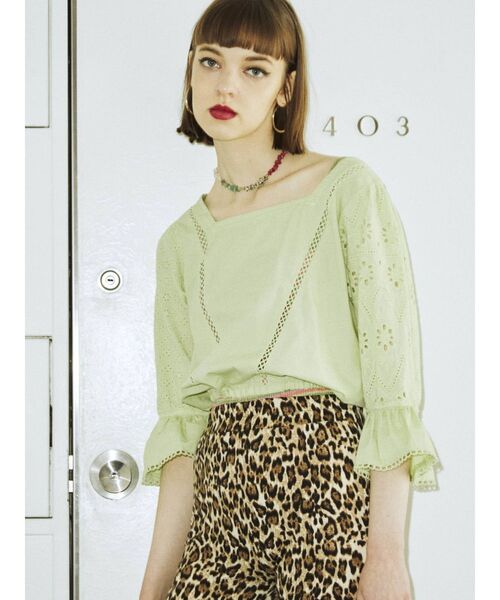 jouetie(ジュエティ)の「アシメレースブラウス(シャツ/ブラウス・レディース・オフホワイト/ブラック/グリーン/パープル・MEDIUM)」の11枚目の写真