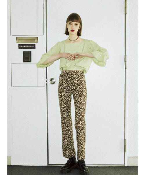 jouetie(ジュエティ)の「アシメレースブラウス(シャツ/ブラウス・レディース・オフホワイト/ブラック/グリーン/パープル・MEDIUM)」の8枚目の写真