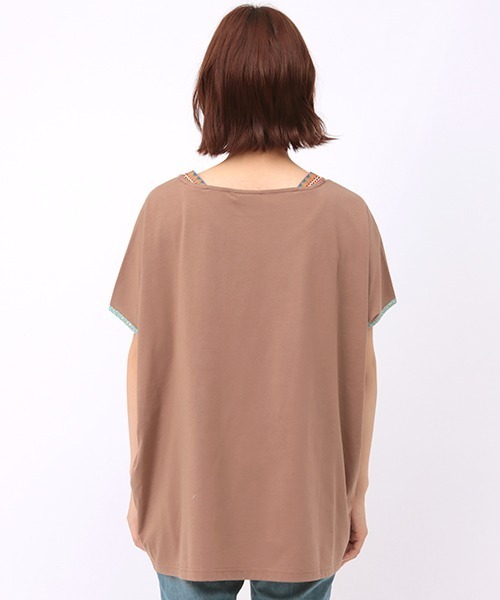 チチカカ（チチカカ）の「パイピング肩チロリー　プルオーバー（Tシャツ/カットソー・レディース・ブラック/ブラウン/オフホワイト・FREE）」の14枚目の写真