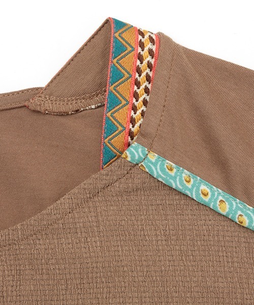 チチカカ（チチカカ）の「パイピング肩チロリー　プルオーバー（Tシャツ/カットソー・レディース・ブラック/ブラウン/オフホワイト・FREE）」の19枚目の写真