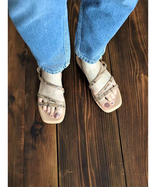 AMERICAN HOLIC（アメリカンホリック）の「ナローストラップサンダル（サンダル・レディース・ブラック/パイソン・M/L/S）」の5枚目の写真