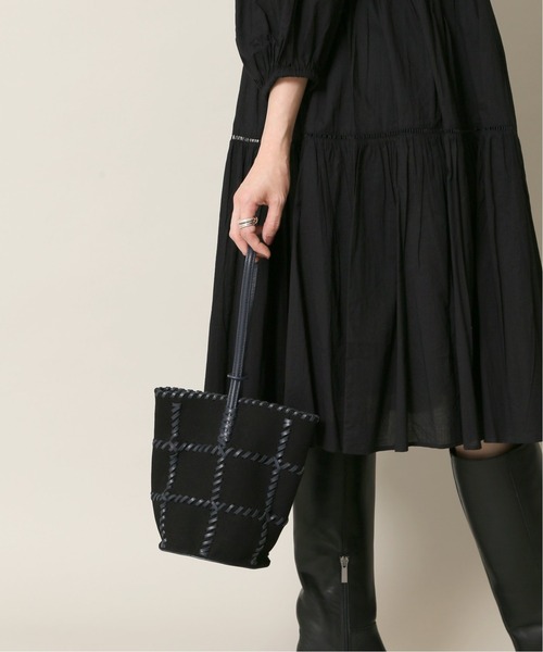 SLOBE IENA（スローブイエナ）の「【JAMIRAY/ジャミレイ】コードパッチフバケットハンドバッグ◆（ハンドバッグ・レディース・ブラック/ナチュラル・FREE）」の13枚目の写真