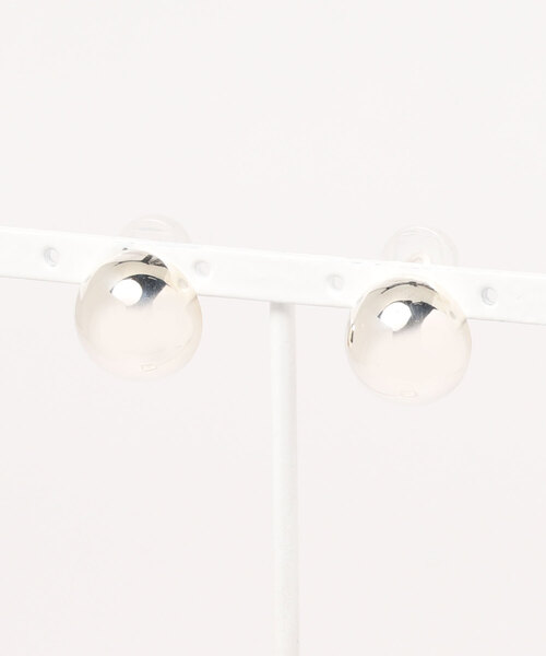 SLOBE IENA（スローブイエナ）の「【NINA&JULES】 ボールイヤリング（イヤリング・レディース・シルバー・FREE）」の2枚目の写真