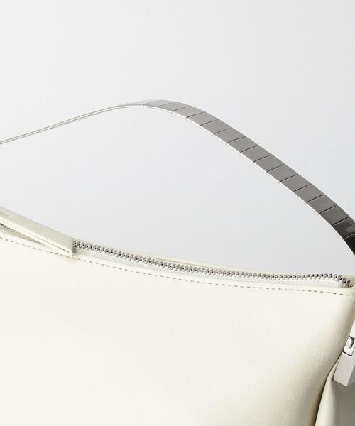 OSOI（オソイ）の「＜OSOI（オソイ）＞BEAN W METAL バッグ（ハンドバッグ・レディース・ブラック/オフホワイト・FREE）」の9枚目の写真