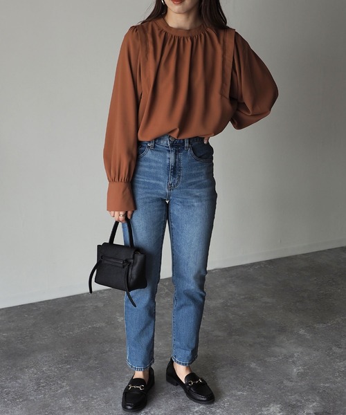 Riberry（リベリー）の「前後2WAYボリューム袖ギャザーブラウス（シャツ/ブラウス・レディース・ブラック/ベージュ/オフホワイト/レンガ・MEDIUM）」の22枚目の写真