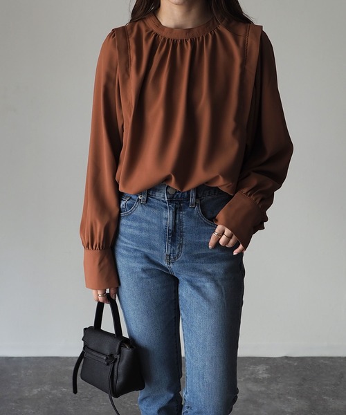 Riberry（リベリー）の「前後2WAYボリューム袖ギャザーブラウス（シャツ/ブラウス・レディース・ブラック/ベージュ/オフホワイト/レンガ・MEDIUM）」の7枚目の写真