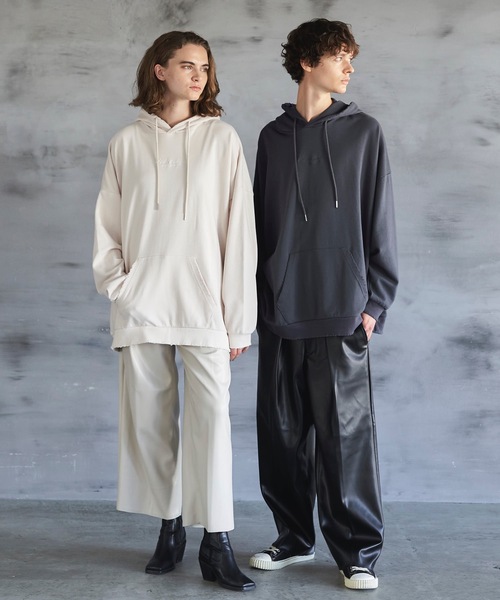 shiki tokyo（シキトウキョウ）の「OVERSIZED DAMAGE HOODIE