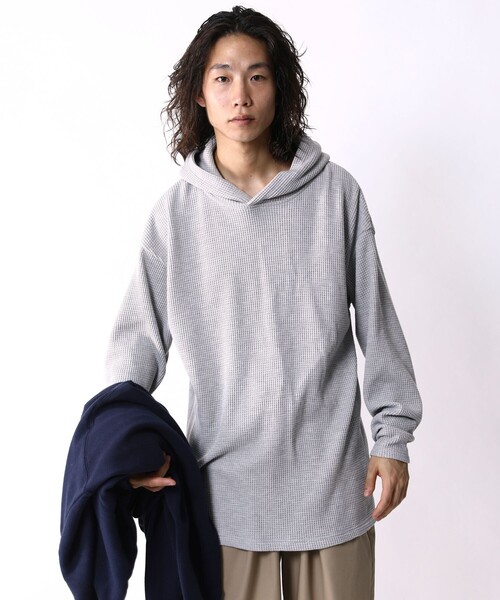 FREAK'S STORE（フリークスストア）の「WEB限定 ビッグシルエット ワッフル プルオーバー パーカー/レイヤード対応/サーマル（パーカー・メンズ・ブラック/ナチュラル/グレー・LARGE/MEDIUM/SMALL）」の22枚目の写真