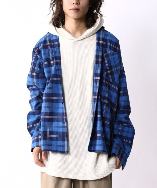 FREAK'S STORE（フリークスストア）の「WEB限定 ビッグシルエット ワッフル プルオーバー パーカー/レイヤード対応/サーマル（パーカー・メンズ・ブラック/ナチュラル/グレー・LARGE/MEDIUM/SMALL）」の11枚目の写真