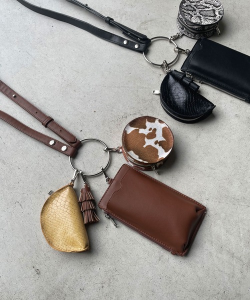 rectangle(レクタングル)の「リングショルダーマルチバッグ(ショルダーバッグ・レディース・ブラック系/ブラウン系/ホワイト系/ブルー系/ベージュ系/グリーン系/ピンク系/イエロー系・FREE)」の13枚目の写真