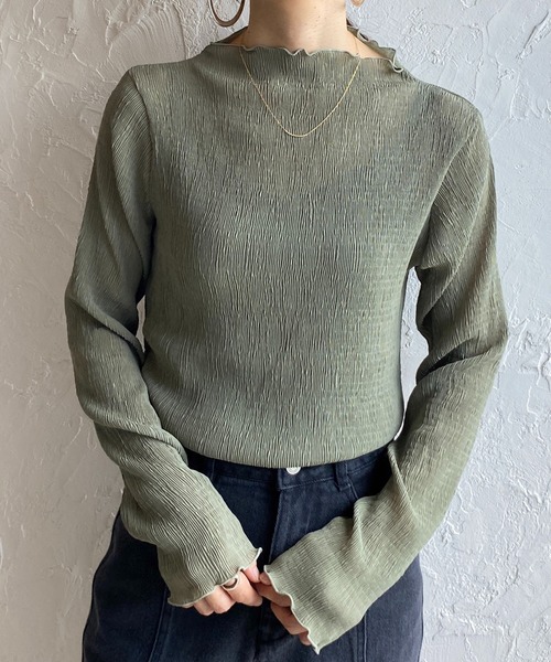 She's Closet（シーズクローゼット）の「メロウフリルランダム長袖プリーツプチハイネックシアートップス（Tシャツ/カットソー・レディース・アイボリー/オリーブ/モカ/ブラック/パープル/ライトグリーン/チャコール・FREE）」の5枚目の写真