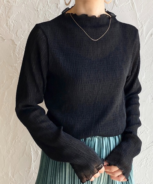 She's Closet（シーズクローゼット）の「メロウフリルランダム長袖プリーツプチハイネックシアートップス（Tシャツ/カットソー・レディース・アイボリー/オリーブ/モカ/ブラック/パープル/ライトグリーン/チャコール・FREE）」の2枚目の写真