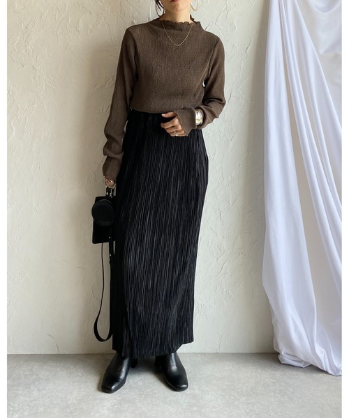 She's Closet（シーズクローゼット）の「メロウフリルランダム長袖プリーツプチハイネックシアートップス（Tシャツ/カットソー・レディース・アイボリー/オリーブ/モカ/ブラック/パープル/ライトグリーン/チャコール・FREE）」の13枚目の写真