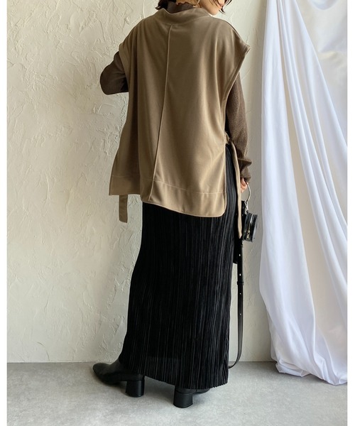 She's Closet（シーズクローゼット）の「メロウフリルランダム長袖プリーツプチハイネックシアートップス（Tシャツ/カットソー・レディース・アイボリー/オリーブ/モカ/ブラック/パープル/ライトグリーン/チャコール・FREE）」の19枚目の写真