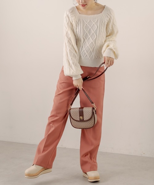 OLIVE des OLIVE（オリーブデオリーブ）の「スクエアネックケーブルニット（ニット/セーター・レディース・ライトブラウン/ミント/ラベンダー/オフホワイト・FREE）」の5枚目の写真