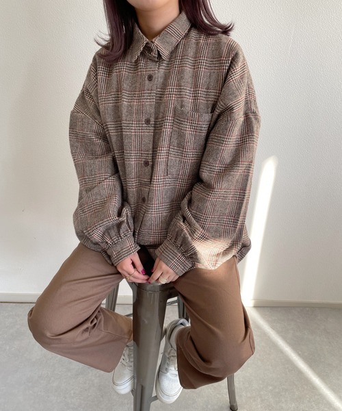nemne store（ネンネストア）の「コスモスが揺れるアソートキモウチェックシャツ（シャツ/ブラウス・レディース・ブラウン/ネイビー/ベージュ・F）」の7枚目の写真