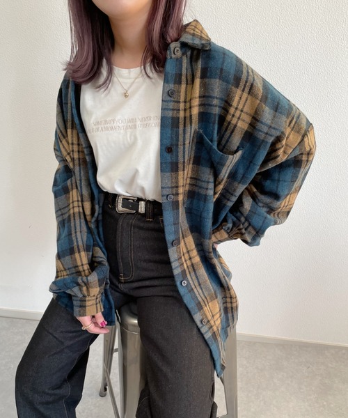 nemne store（ネンネストア）の「コスモスが揺れるアソートキモウチェックシャツ（シャツ/ブラウス・レディース・ブラウン/ネイビー/ベージュ・F）」の11枚目の写真