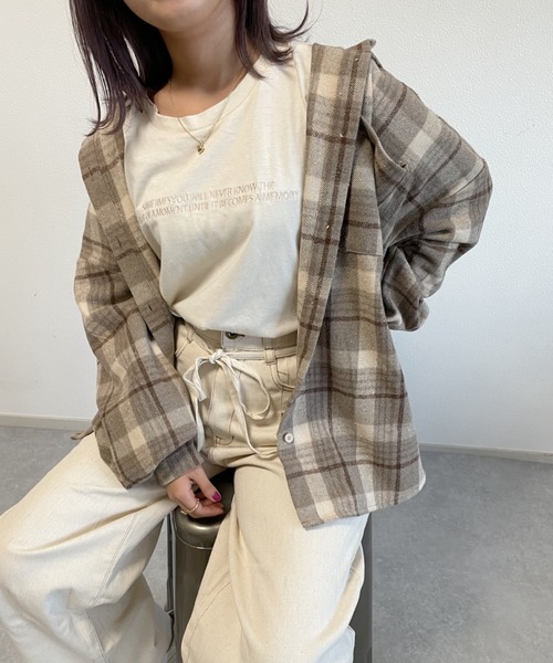 nemne store（ネンネストア）の「コスモスが揺れるアソートキモウチェックシャツ（シャツ/ブラウス・レディース・ブラウン/ネイビー/ベージュ・F）」の21枚目の写真
