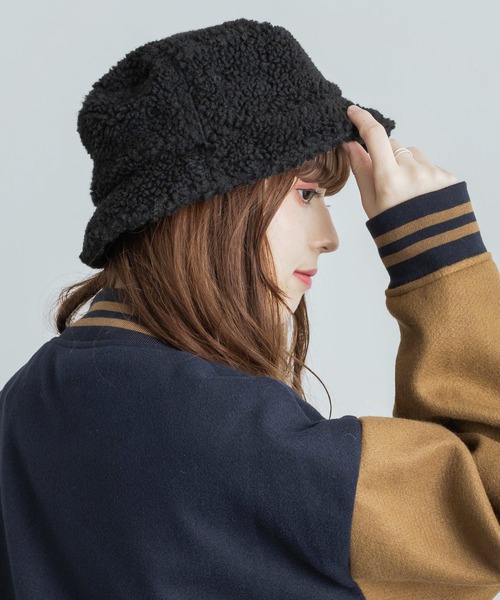 newhattan(ニューハッタン)の「newhattan ニューハッタン ボアフリースバケットハット(ハット・メンズ・ブラック/グレー/オフホワイト/キャメル・S/L)」の9枚目の写真