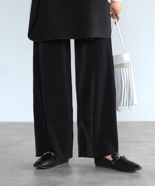 4youstory（フォーユーストーリー）の「ベロアプリーツパンツ（その他パンツ・レディース・ブラック/ベージュ/ブラウン・FREE）」の2枚目の写真