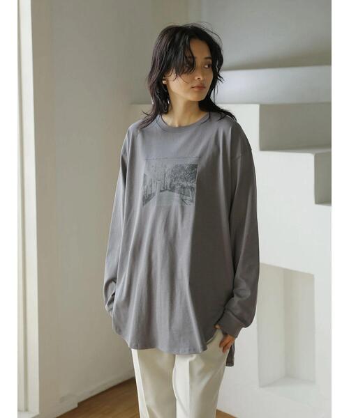 AMERICAN HOLIC（アメリカンホリック）の「転写裾ラウンドカットチュニック（Tシャツ/カットソー・レディース・ホワイト/チャコールグレー/オフホワイト・M/L）」の5枚目の写真