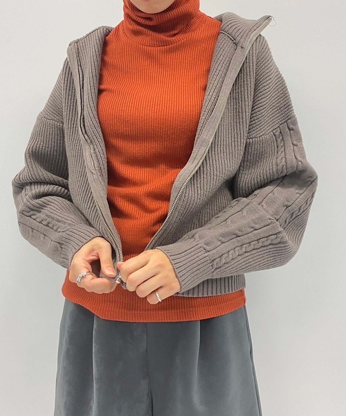 leswel（レスウェル）の「【M～5L大きいサイズ】フロントジップ ケーブルニット ジャケット（ニット/セーター・レディース・グレー/ベージュ/チャコールグレー・5L/LL/4L/3L/L/M）」の12枚目の写真