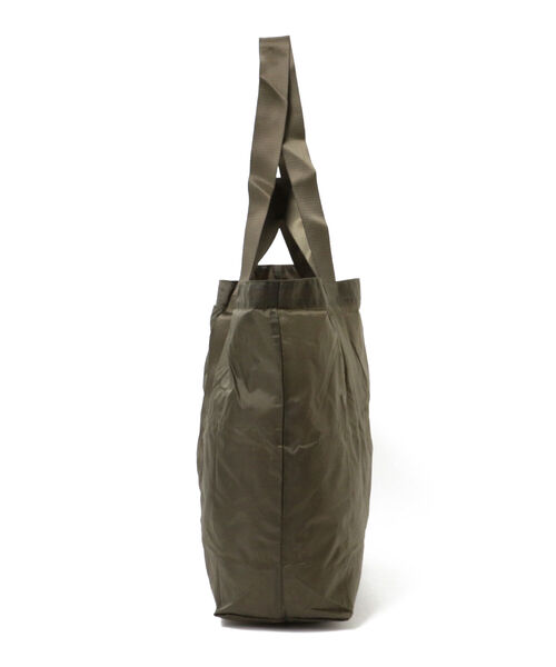 RAMIDUS（ラミダス）の「RAMIDUS × BEAMS / 別注 Packable Tote Bag（トートバッグ・メンズ・ブラック/ネイビー/オリーブ・ONE SIZE）」の7枚目の写真
