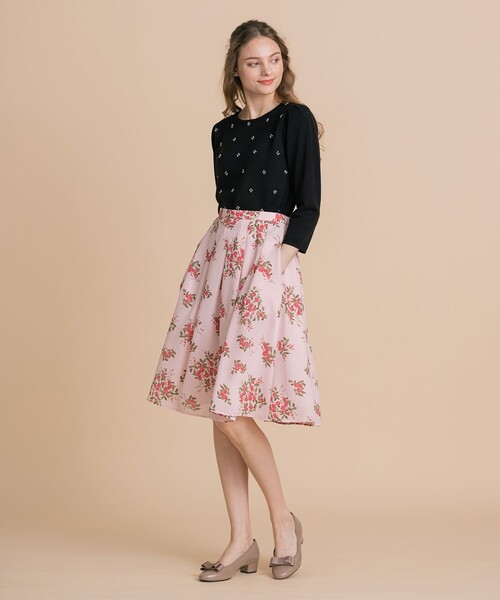 TOCCA(トッカ)の「【洗える!】VALO PULLOVER プルオーバー(ニット/セーター・レディース・ブラック系/アイボリー系・MEDIUM/X-SMALL)」の7枚目の写真