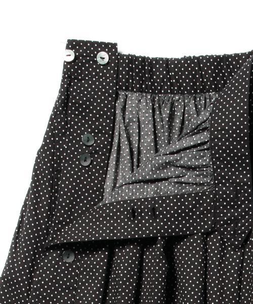 BEAMS BOY（ビームスボーイ）の「BEAMS BOY / ドット サイドボタン ギャザースカート（スカート・レディース・ブラック/ネイビー・ONE SIZE）」の9枚目の写真