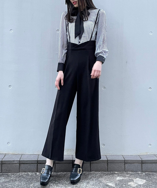 titty＆Co. PETIT（ティティアンドコープティ）の「【titty&Co.PETIT】サス付きハイウエスト脚長スラックス（スラックス・レディース・ブラック/ベージュ・SMALL/MEDIUM）」の2枚目の写真