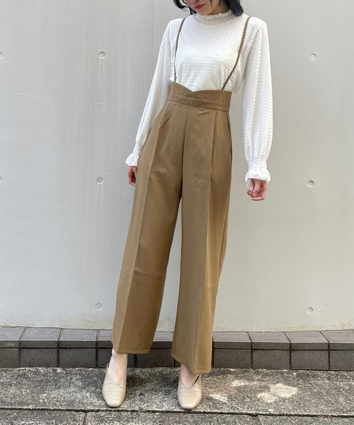 titty＆Co. PETIT（ティティアンドコープティ）の「【titty&Co.PETIT】サス付きハイウエスト脚長スラックス（スラックス・レディース・ブラック/ベージュ・SMALL/MEDIUM）」の5枚目の写真