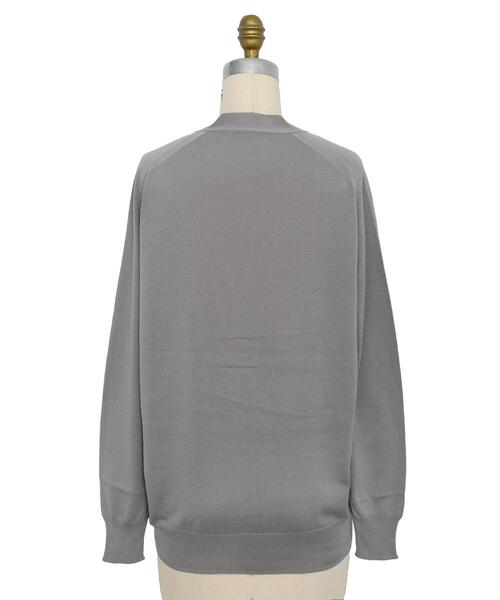 Drawer（ドゥロワー）の「＜Drawer（ドゥロワー）＞ 18GコットンシルクVネックカーディガン（カーディガン/ボレロ・レディース・ライトグレー/ホワイト・1/2）」の4枚目の写真