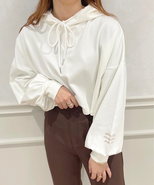 apres jour(アプレジュール)の「ポンチショート丈パーカー【ZOZOTOWN限定アイテム】(パーカー・レディース・ライトベージュ/アイボリー/ライトブルー/ピンク・フリー/X-LARGE)」の7枚目の写真