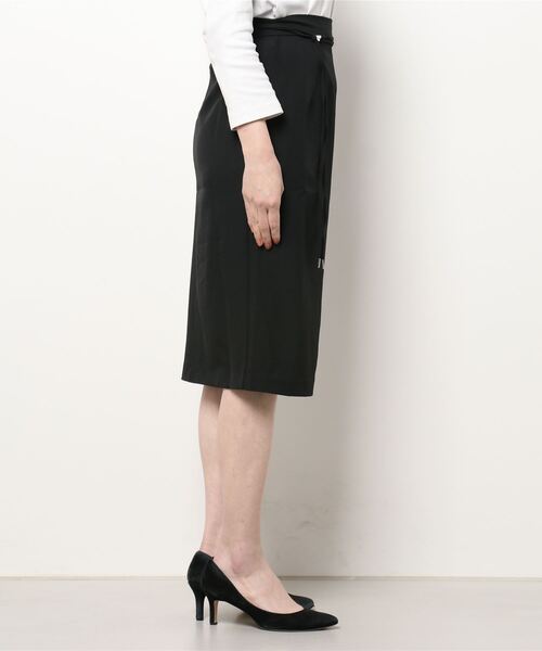 RANAN（ラナン）の「ひんやり！洗える麻調ベルト付タイトスカート（スーツスカート・レディース・ライトグレー/ブラック・L/LL/M）」の3枚目の写真