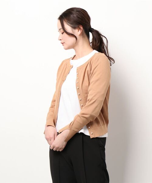 KOBE LETTUCE（コウベレタス）の「前後で着られるパールボタンニットカーディガン（カーディガン/ボレロ・レディース・レッド/ベージュ/ブラック/ホワイト系/ブラック系/ネイビー系・M/S）」の16枚目の写真