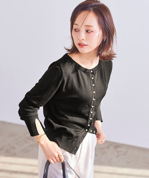 KOBE LETTUCE（コウベレタス）の「前後で着られるパールボタンニットカーディガン（カーディガン/ボレロ・レディース・レッド/ベージュ/ブラック/ホワイト系/ブラック系/ネイビー系・M/S）」の18枚目の写真