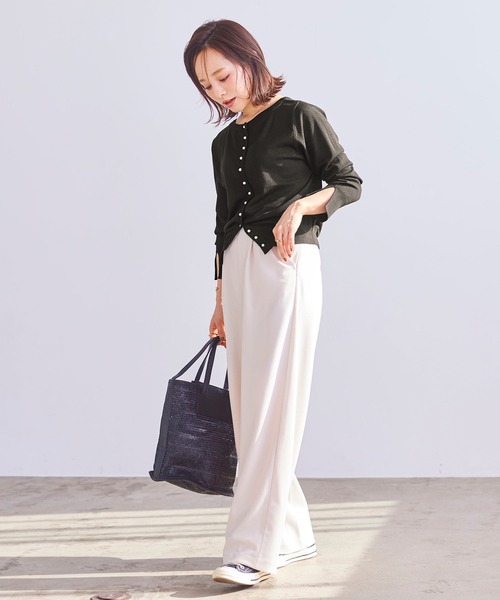 KOBE LETTUCE（コウベレタス）の「前後で着られるパールボタンニットカーディガン（カーディガン/ボレロ・レディース・レッド/ベージュ/ブラック/ホワイト系/ブラック系/ネイビー系・M/S）」の10枚目の写真